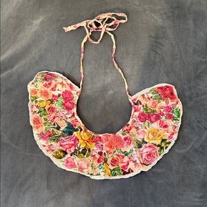 Magnolia Pearl Jabot